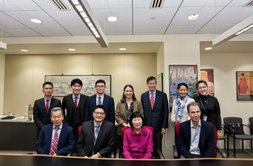 USCET Hosts Fudan University Delegation for Roundtable Discussion